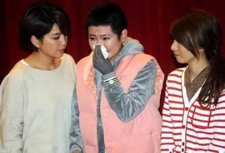 任家萱烧伤照片图片