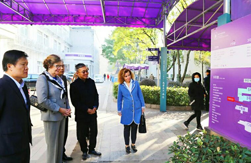 哥华Dr. Dawson一行考察黄石爱康医院盛赞北