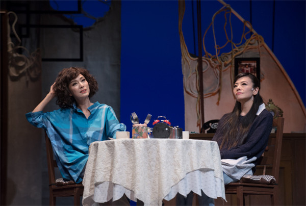 《晚安,妈妈》:沟通无效的表面下,是社会功能修