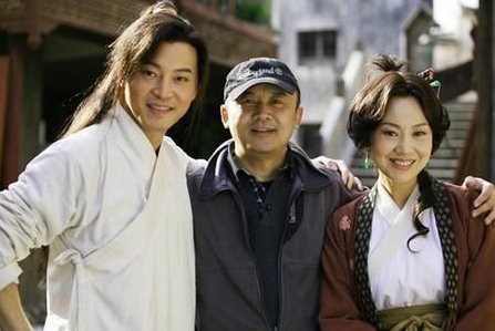 《武林外传》演员和导演尚敬最新合照,网友:后