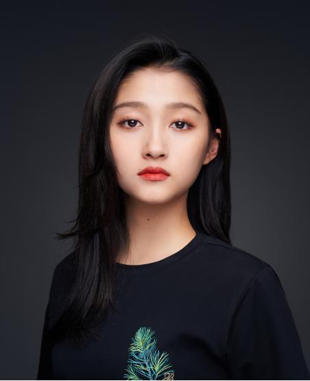 关晓彤同学爆料演艺圈内幕:靠关系!现在表演系