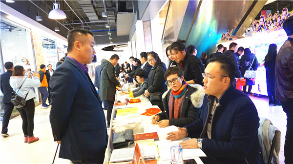 迎接国家宪法日,普法宣传就在你身边