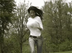 36d的胸到底有多重?