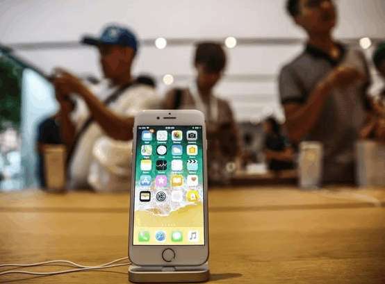 iPhone 8