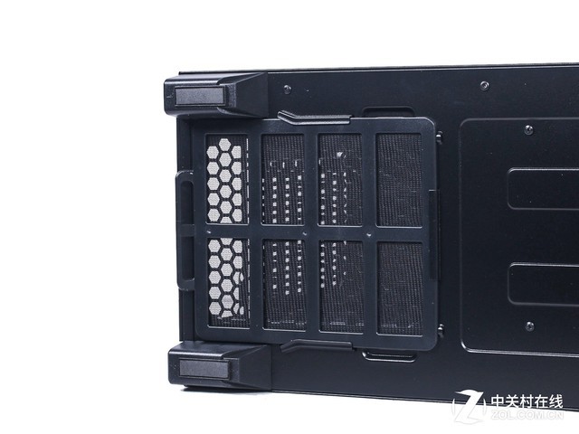 先马厚道先生G1机箱评测：主打质感做工 