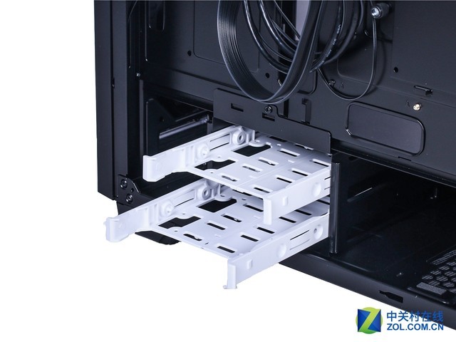 先马厚道先生G1机箱评测：主打质感做工 