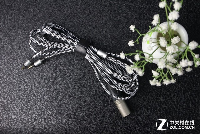 法兰西万元级耳机新贵 Focal Clear评测