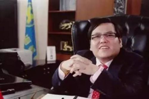 岁接班,11年败光40亿!起底山西前首富李兆会如