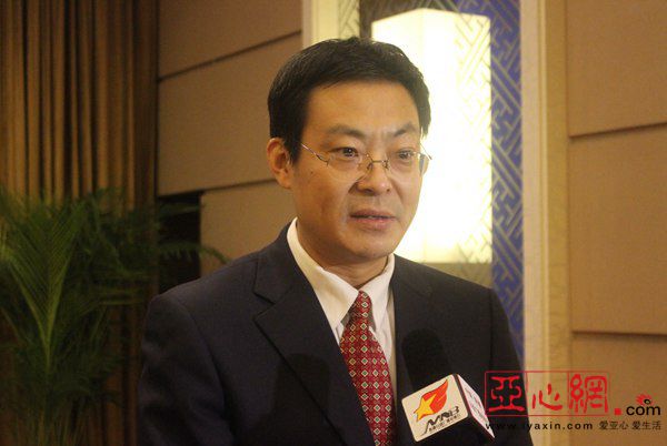 新疆兵团招录千名公务员 12月11日起开始报名