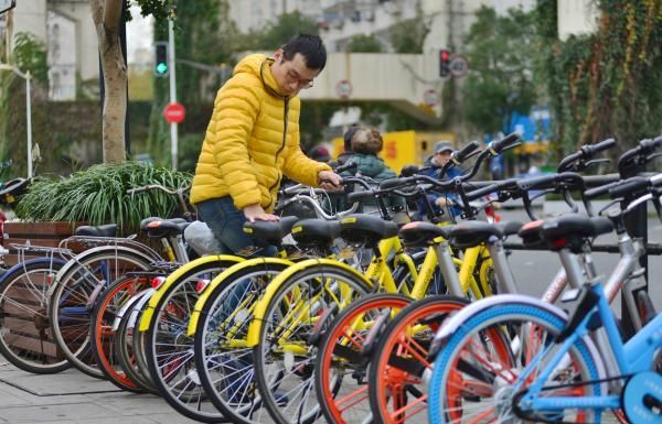 中消协公开约谈七家共享单车企业：尽可能免押金