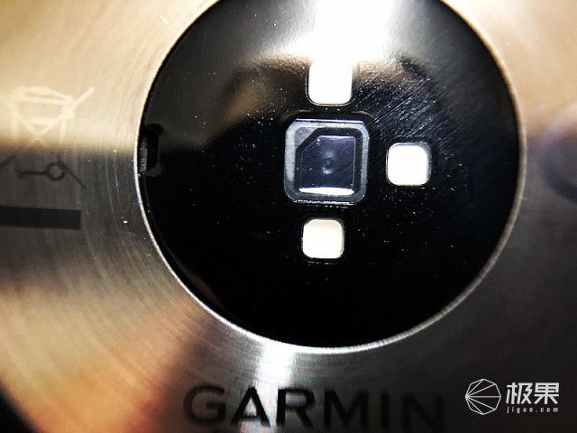 佳明（Garmin）vívoactive3户外运动腕表