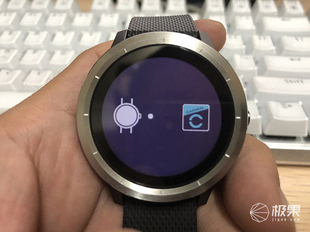佳明（Garmin）vívoactive3户外运动腕表