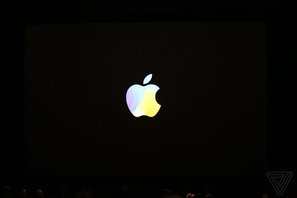 明年iPhone可期！苹果宣布大事：艾维重新掌管设计团队