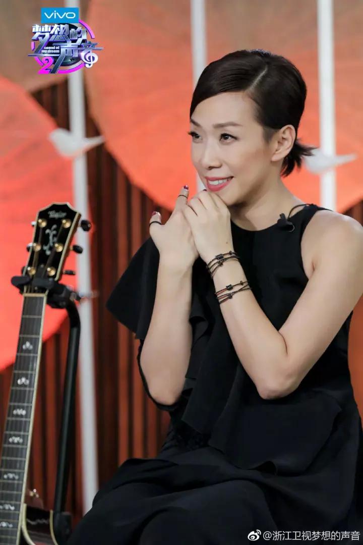 林忆莲唱哭全场的歌名 7AB9AF3F1B7774DAA762E0D6EB99CEBB40696291_size66_w720_h1080.jpeg