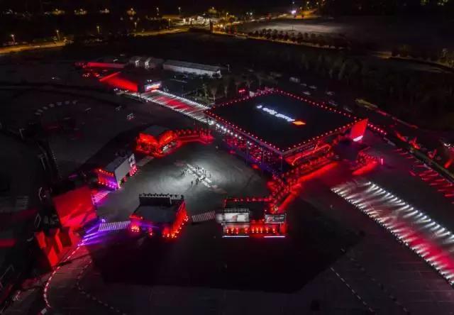豪华品牌中的赛道激情王者，2017 Audi Sport嘉年华上演Freestyle