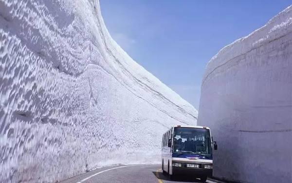 日本惨了!暴风雪正以迅雷之势袭来,多地或被雪