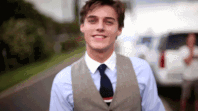 女人:难受 男人:多喝点热水 怎么办?