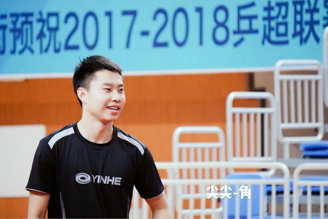 19岁国乒天才杀出重围却引争议 破纪录预订世界冠军