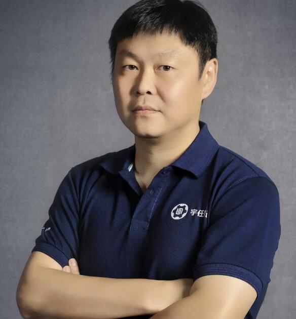 想踢职业足球吗?魏群在精英试训营,助攻你的梦