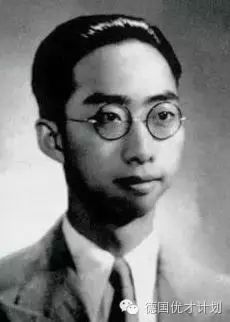 他是官二代富二代,执意从美回国做贡献,带领中