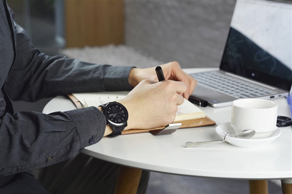 5天续航!华米AMAZFIT智能运动手表2开箱