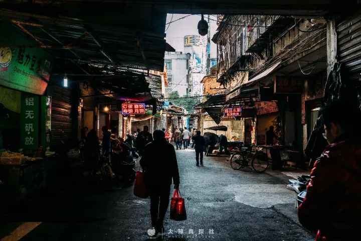 寻味八角塘这个上饶最大的菜场随便拉出一家店都是十几年老字号