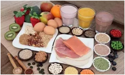 TFboys竟然有两人都在整牙,王俊凯的虎牙、易