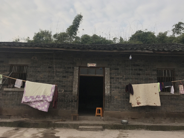 ���Ĵ����Ӵ���3Ů�������飺����ǰ�������