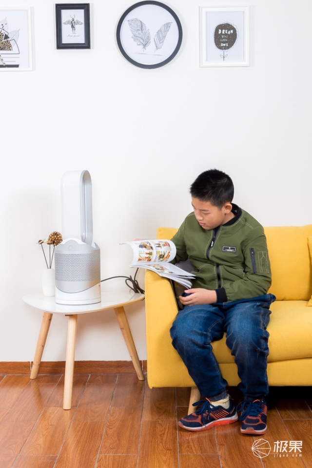原标题:南方冬季取暖神器,边吹热风边净化空气