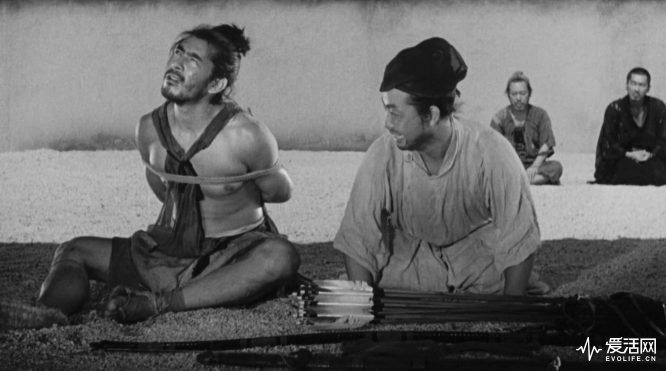 Rashomon-court