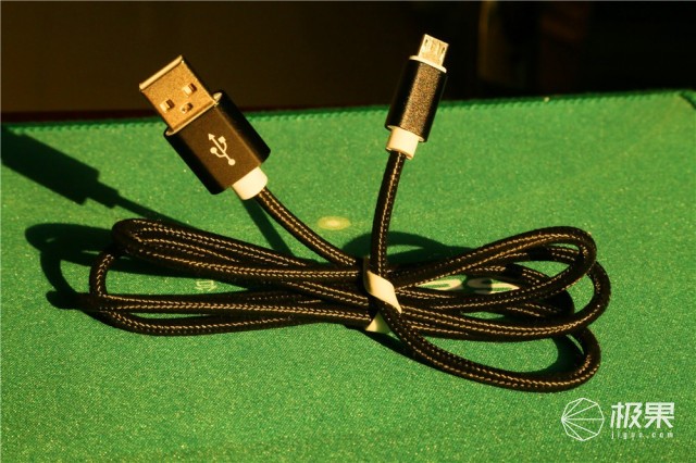 野马科技XL-02心路雷达智能户外通讯设备