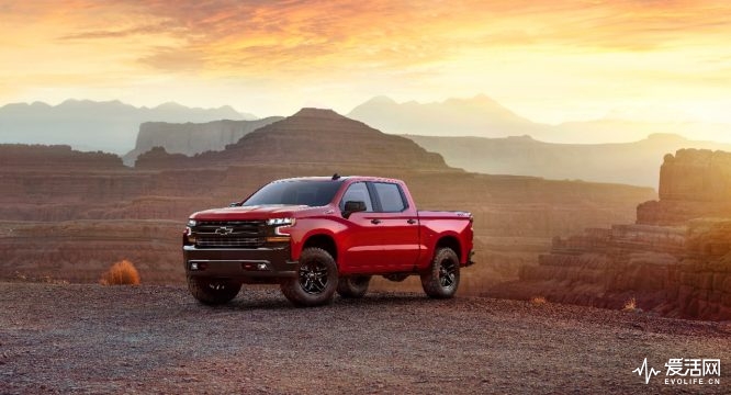 The all-new 2019 Chevrolet Silverado was introduced at an event celebrating the first 100 years of Chevy Trucks on Saturday, December 16 in Dallas, Texas. The 2019 Silverado 1500 is all new from the ground up and leverages Chevrolet’s experience building more than 85 million dependable, long-lasting pickups.