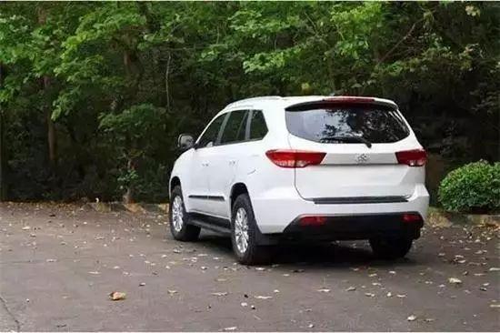 董明珠和王健林、刘强东投资30亿造“格力SUV”，叫板丰田普拉多