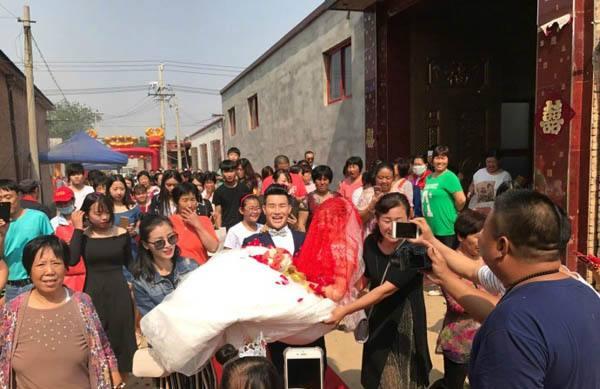 《小兵张嘎》13年了:丑英子逆袭,嘎子结婚,佟乐退圈,他消失!