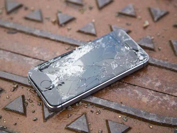 手残党的救星：摔不坏的手机屏幕有望成真