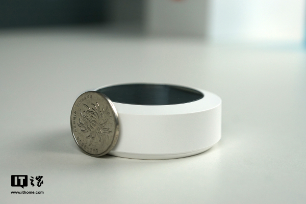 米家蓝牙温湿度计图赏:小米智能家居小枢纽