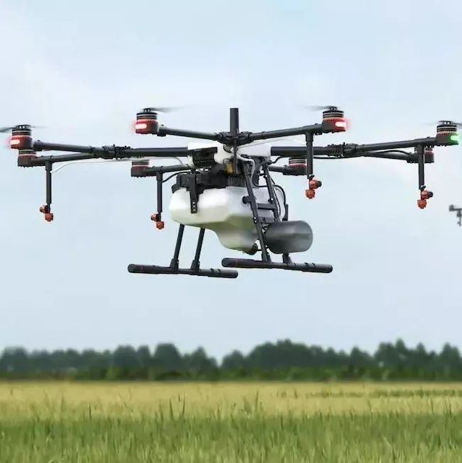 大疆发布多款植保机，在喷农药的无人机上迁移了这些技术