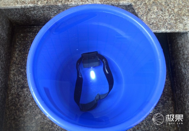 攀索（PETZL）ACTIKE99户外运动头灯