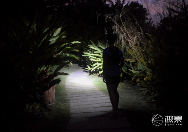 攀索（PETZL）ACTIKE99户外运动头灯