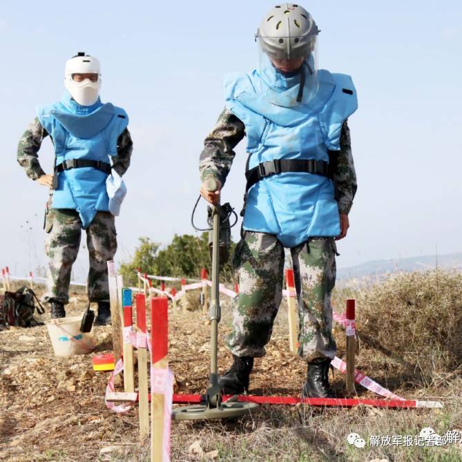 蓝色生死线！中国赴黎巴嫩维和部队扫雷纪实