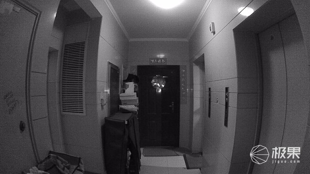 守护家庭安全的第一道守卫,UEE智能电子猫眼使用体验 | 视频