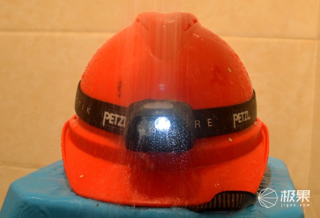 攀索（PETZL）ACTIKE99户外运动头灯