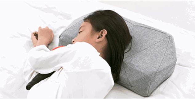 央视都报道的儿童枕，完美贴合颈椎，孩子睡的更舒服