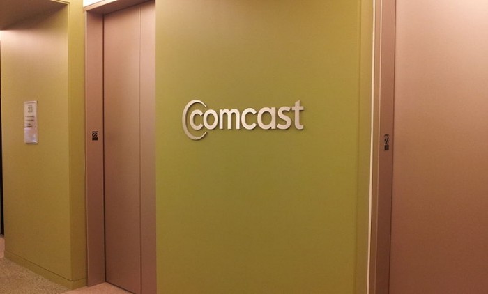 为庆祝“网络中立”废除 Comcast发放1000美元奖金