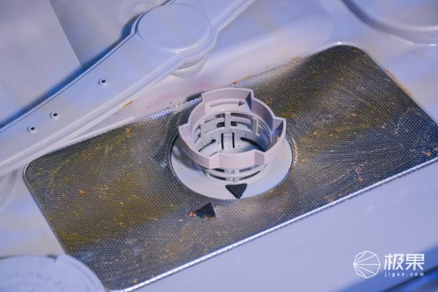 脏盘子堆着懒得洗？学会这一招，不用动手餐具自动变干净