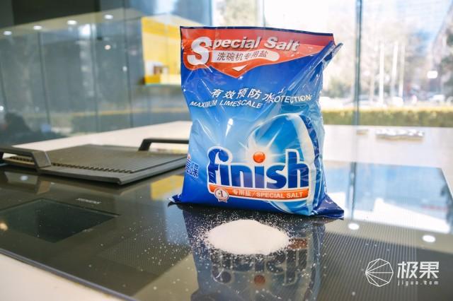 脏盘子堆着懒得洗？学会这一招，不用动手餐具自动变干净