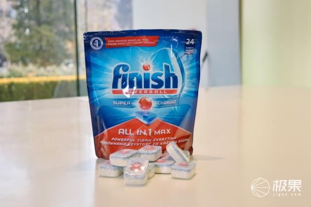 脏盘子堆着懒得洗？学会这一招，不用动手餐具自动变干净