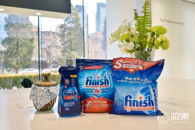 脏盘子堆着懒得洗？学会这一招，不用动手餐具自动变干净