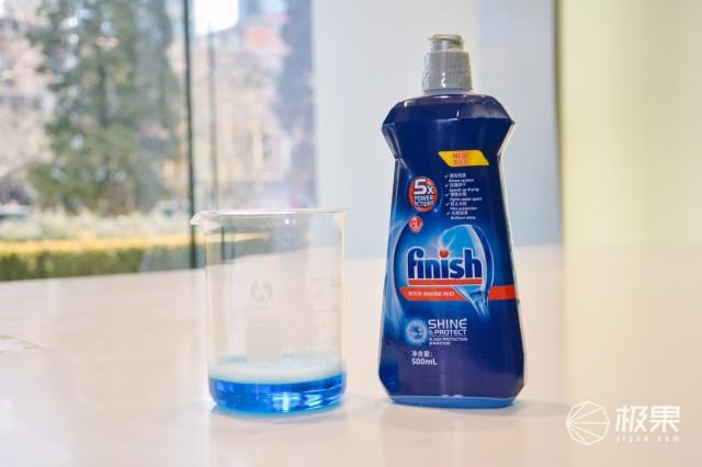 脏盘子堆着懒得洗？学会这一招，不用动手餐具自动变干净