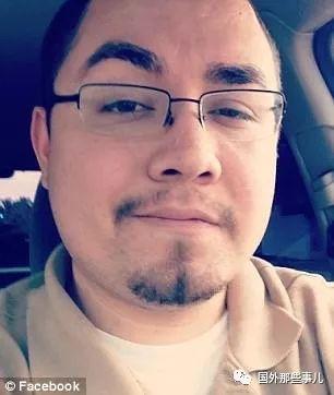 男子为了阻止宝宝哭泣和他玩耍 却导致其肝脏